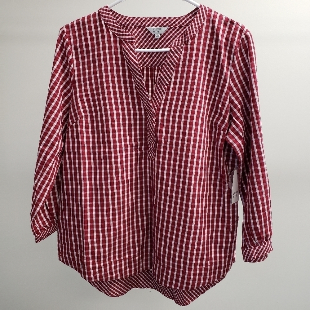 Crown & Ivy Cranberry Signature Top Size Medium
